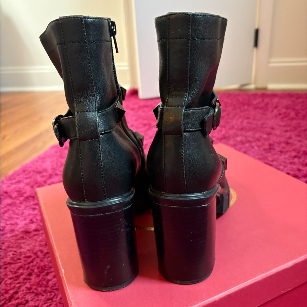 Vaneli Davy tall ankle boot 👢 moto 🏍️ studded - Picture 5 of 12
